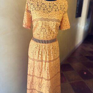 NWT LIFVER Yellow Lace Midi Dress – Size S